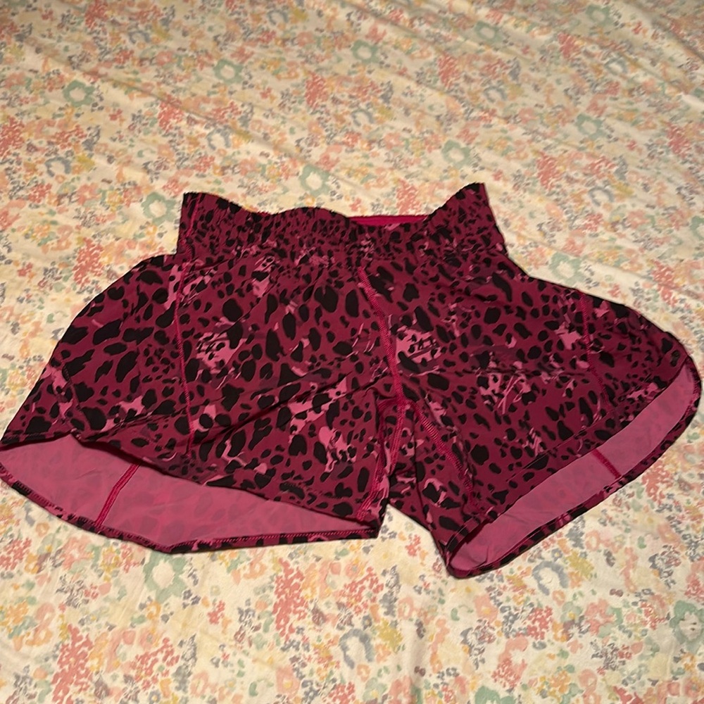 Lululemon Track that shorts